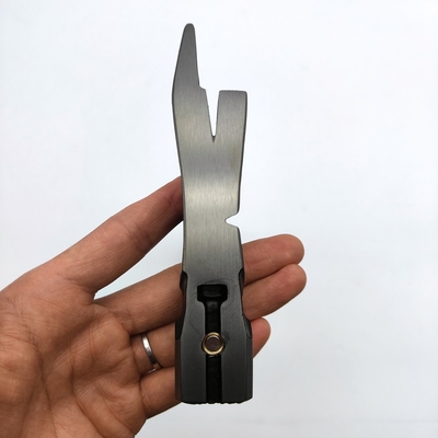All Steel Roofing Hammer 600g Wholly Forged Single Claw Magnetic Nail Holder Side Nail Puller Fiberglass Rubber OEM for Roofers