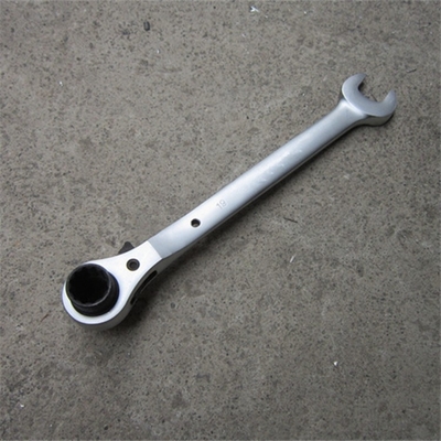 Steel Silver Three Sizes in One Scaffolding Ratchet Wrench 19mm 22mm 3/4&quot; 7/8&quot; Socket Wrench with 22mm Open End fo USA