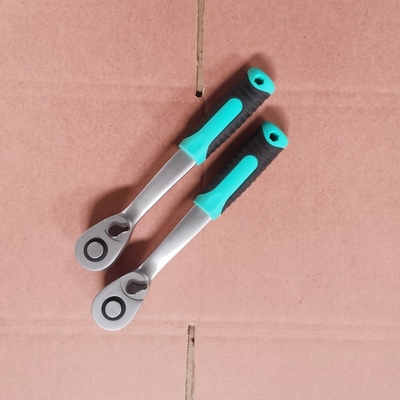 High Torque Soft Grip Ratchet Socket Wrench 1/2in Male Square Drive Quick Release Socket Ratchet Wrench