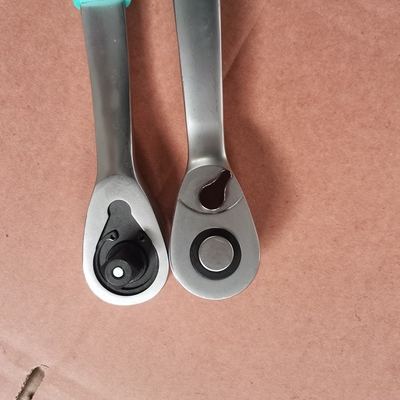 High Torque Soft Grip Ratchet Socket Wrench 1/2in Male Square Drive Quick Release Socket Ratchet Wrench